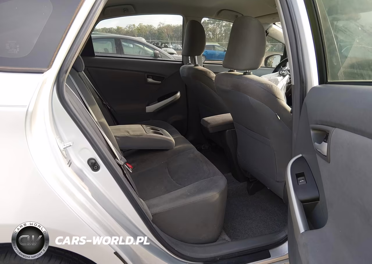 2011 Toyota Prius Two VIN:JTDKN3DU7B1474839 - 8