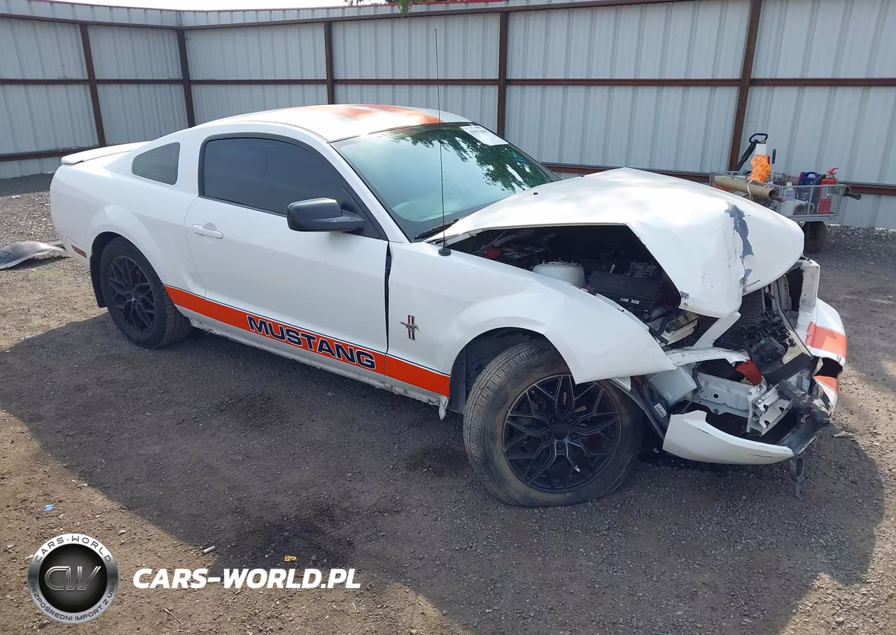 2007 Ford Mustang V6 Deluxe-V6 Premium