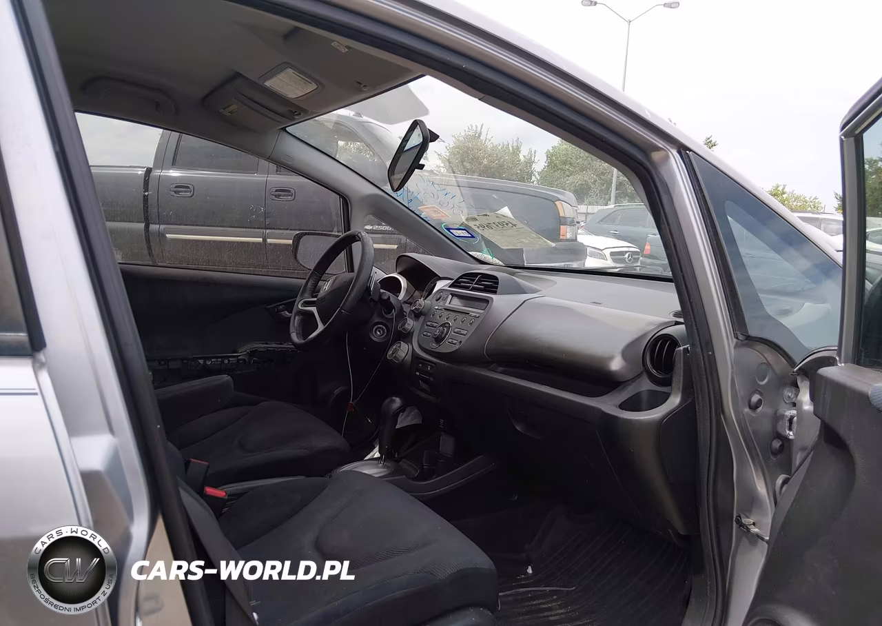 2010 Honda Fit Sport VIN:JHMGE8H4XAS016152 - 5