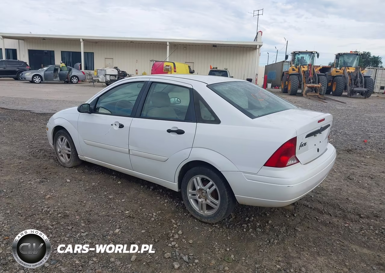 2003 Ford Focus Se VIN:1FAFP34PX3W230702 - 3