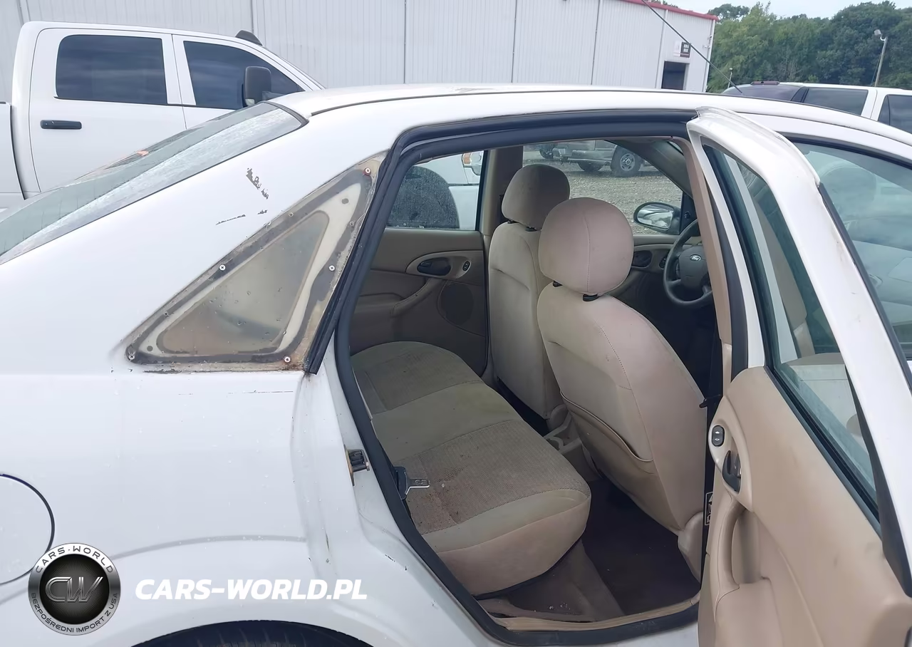 2003 Ford Focus Se VIN:1FAFP34PX3W230702 - 8
