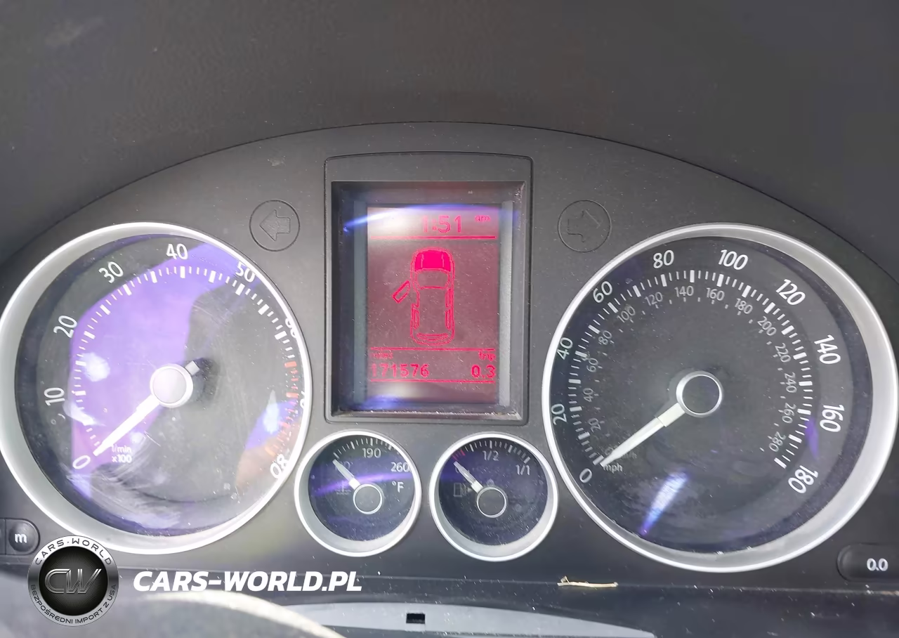 2008 Volkswagen R32 VIN:WVWKC71K78W046880 - 7