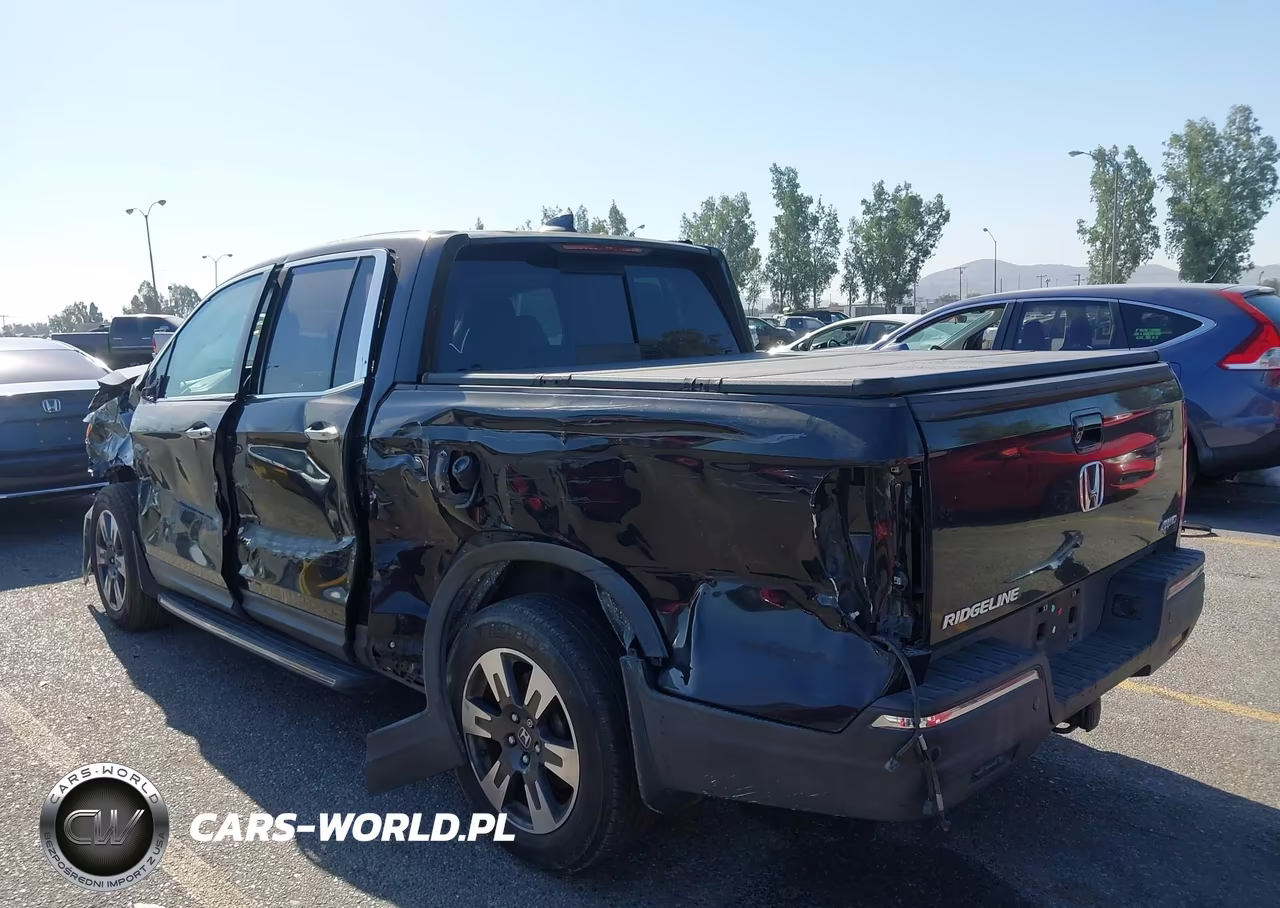 2017 Honda Ridgeline Rtl-E VIN:5FPYK3F70HB002810 - 3