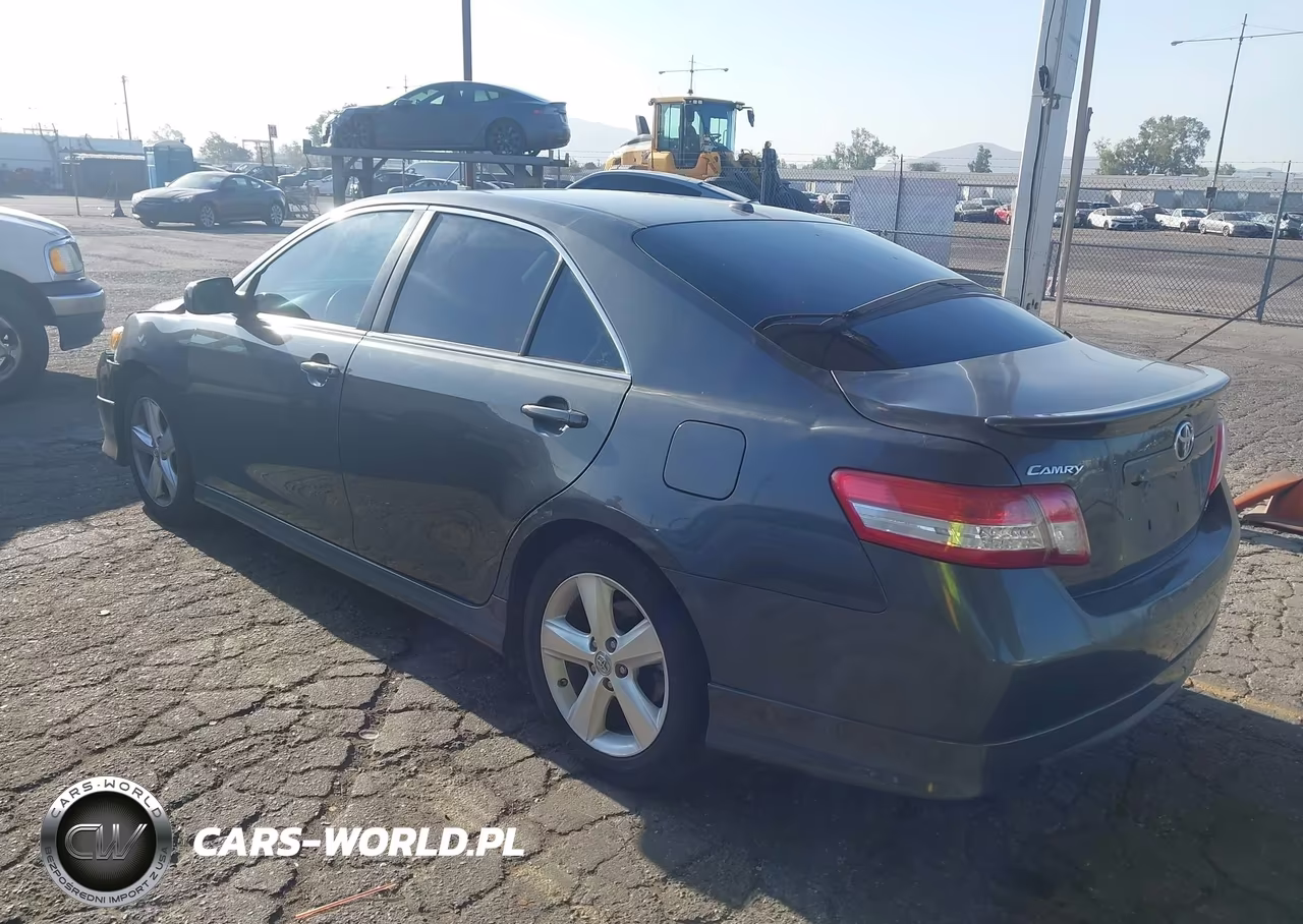 2011 Toyota Camry Se V6 VIN:4T1BK3EKXBU116893 - 3