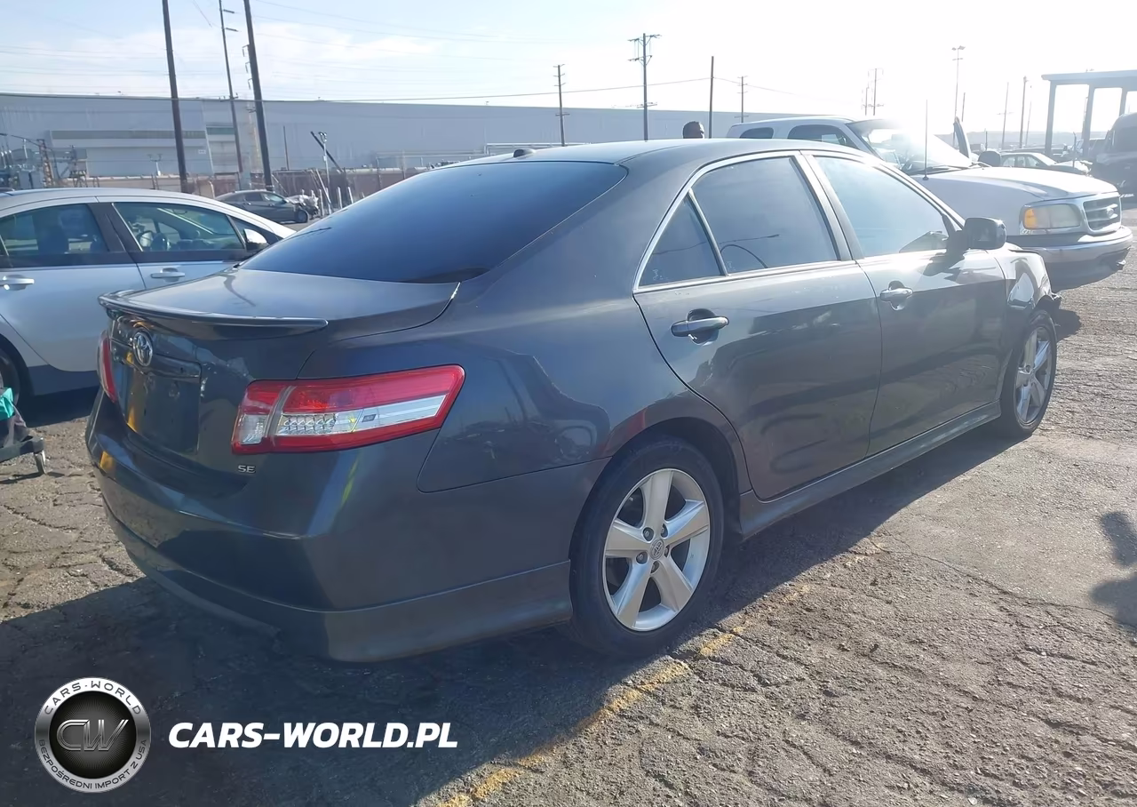2011 Toyota Camry Se V6 VIN:4T1BK3EKXBU116893 - 4