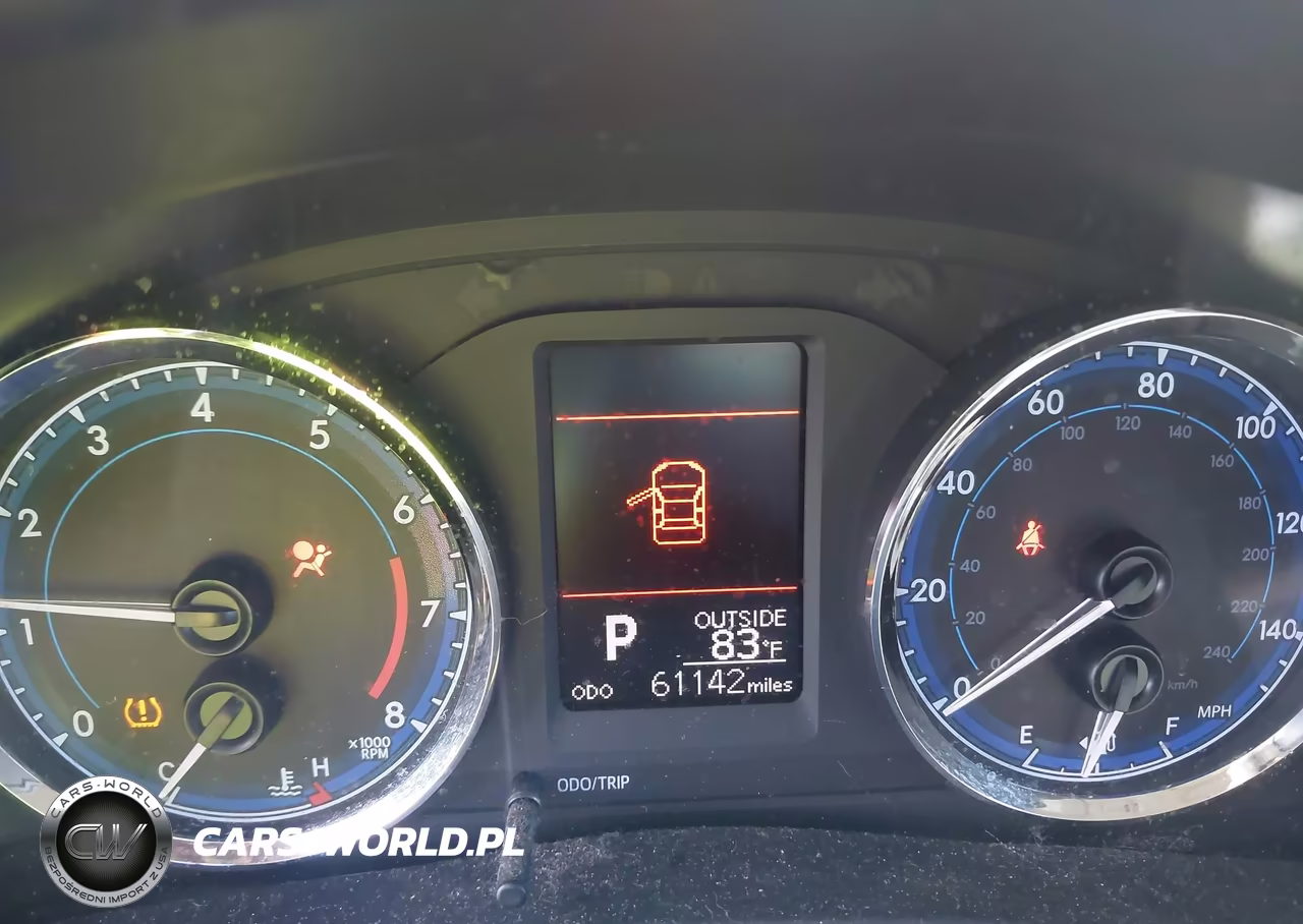 2018 Toyota Corolla Le VIN:5YFBURHE2JP770130 - 15