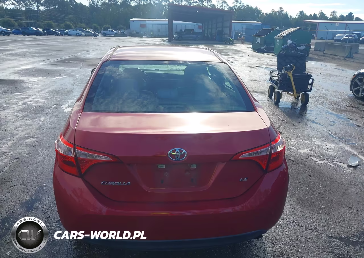 2018 Toyota Corolla Le VIN:5YFBURHE2JP770130 - 16