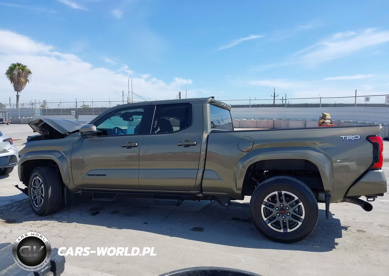 2025 Toyota Tacoma Trd Sport VIN:3TMLB5JN3SM146570 - 19
