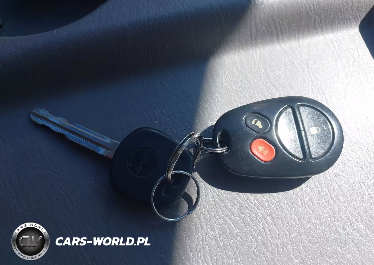 2004 Toyota Sienna Le VIN:5TDZA23C34S018176 - 11