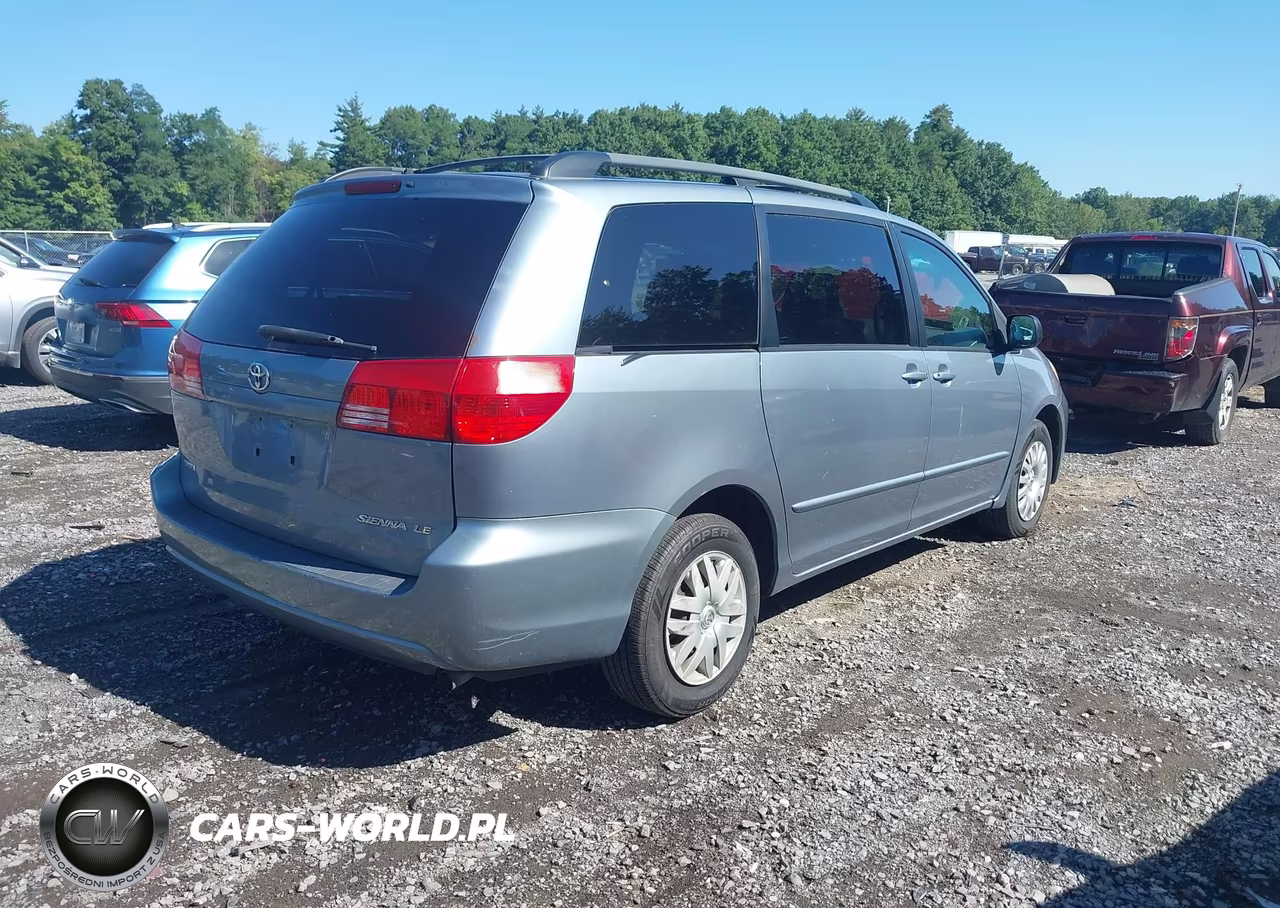 2004 Toyota Sienna Le VIN:5TDZA23C34S018176 - 4