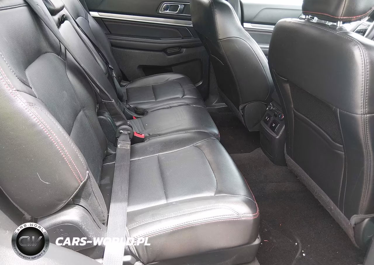 2018 Ford Explorer Sport VIN:1FM5K8GTXJGB96192 - 8