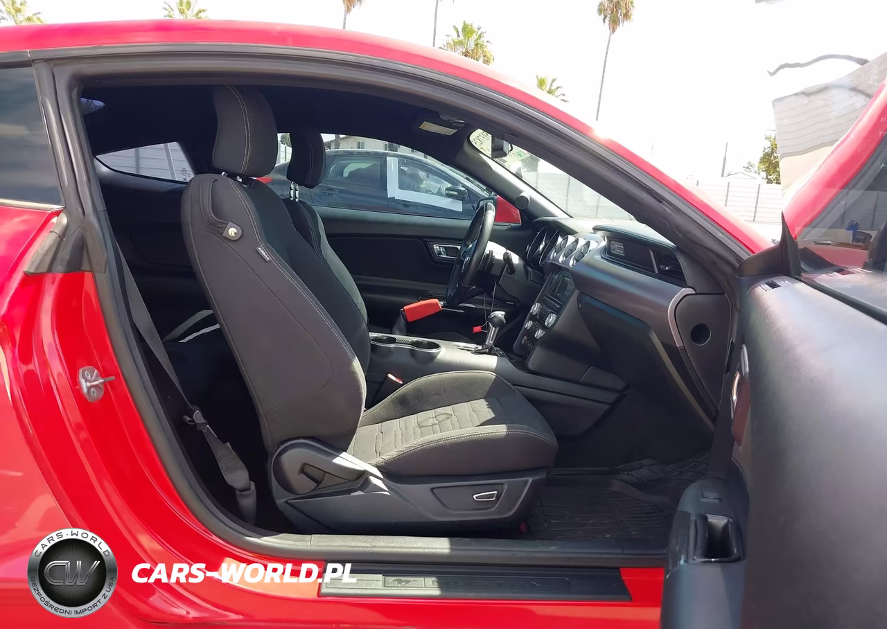 2016 Ford Mustang Ecoboost VIN:1FA6P8TH0G5290605 - 5