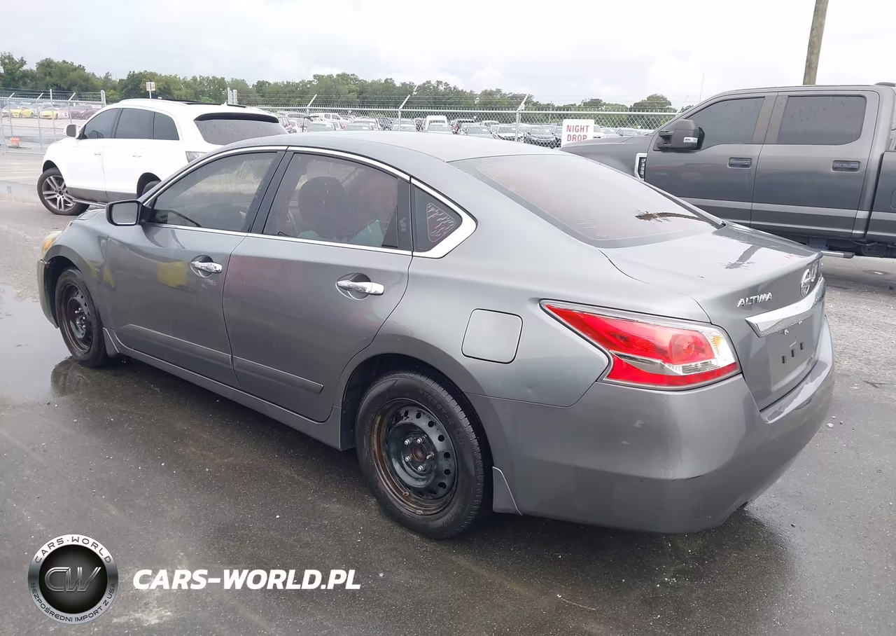 2015 Nissan Altima 2.5 S VIN:1N4AL3AP7FC261731 - 3
