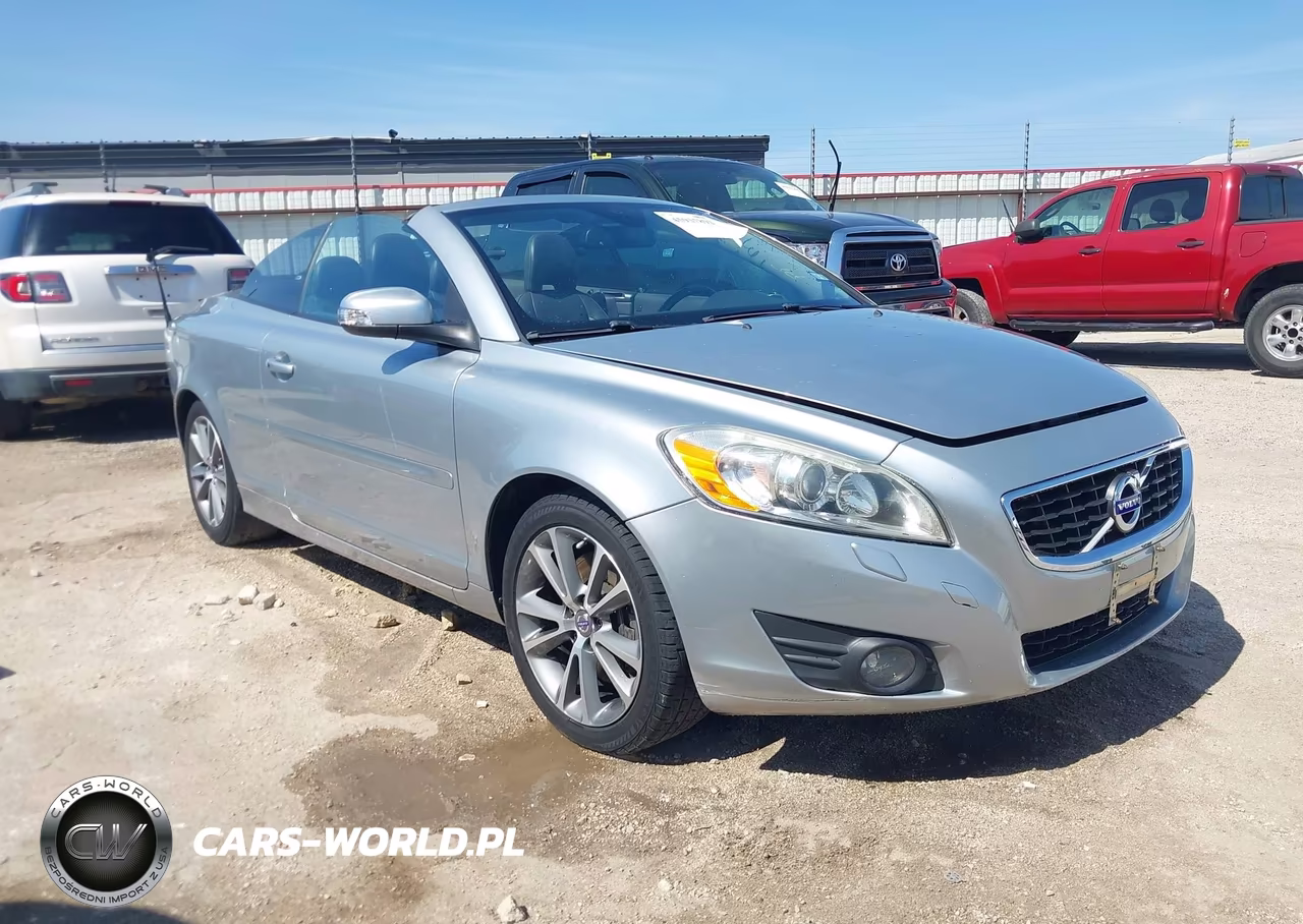 2011 Volvo C70 T5 (Fleet Only)-T5 (Retail Only)