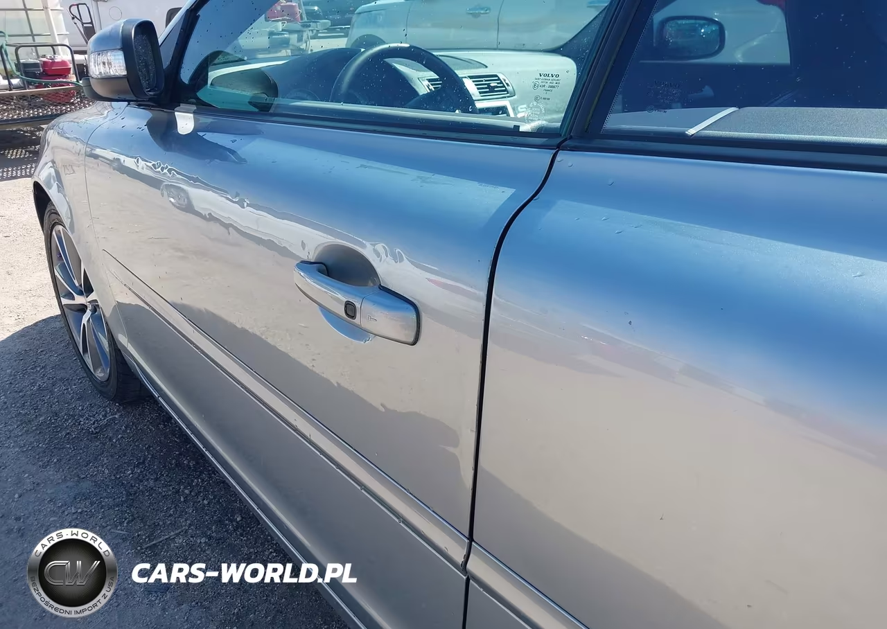 2011 Volvo C70 T5 (Fleet Only)-T5 (Retail Only) VIN:YV1672MC7BJ114249 - 14