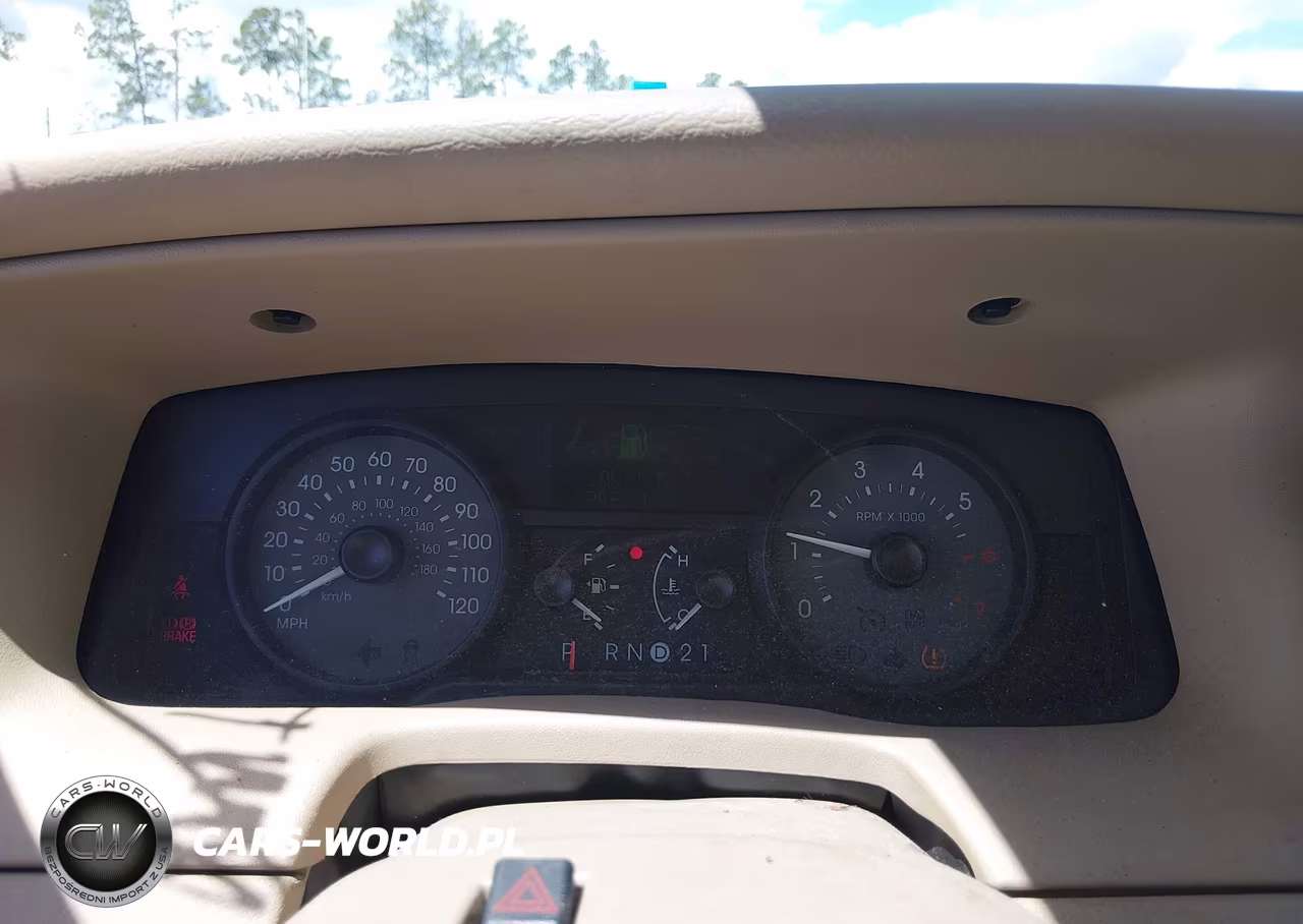2008 Mercury Grand Marquis Ls VIN:2MEFM75V88X661458 - 13