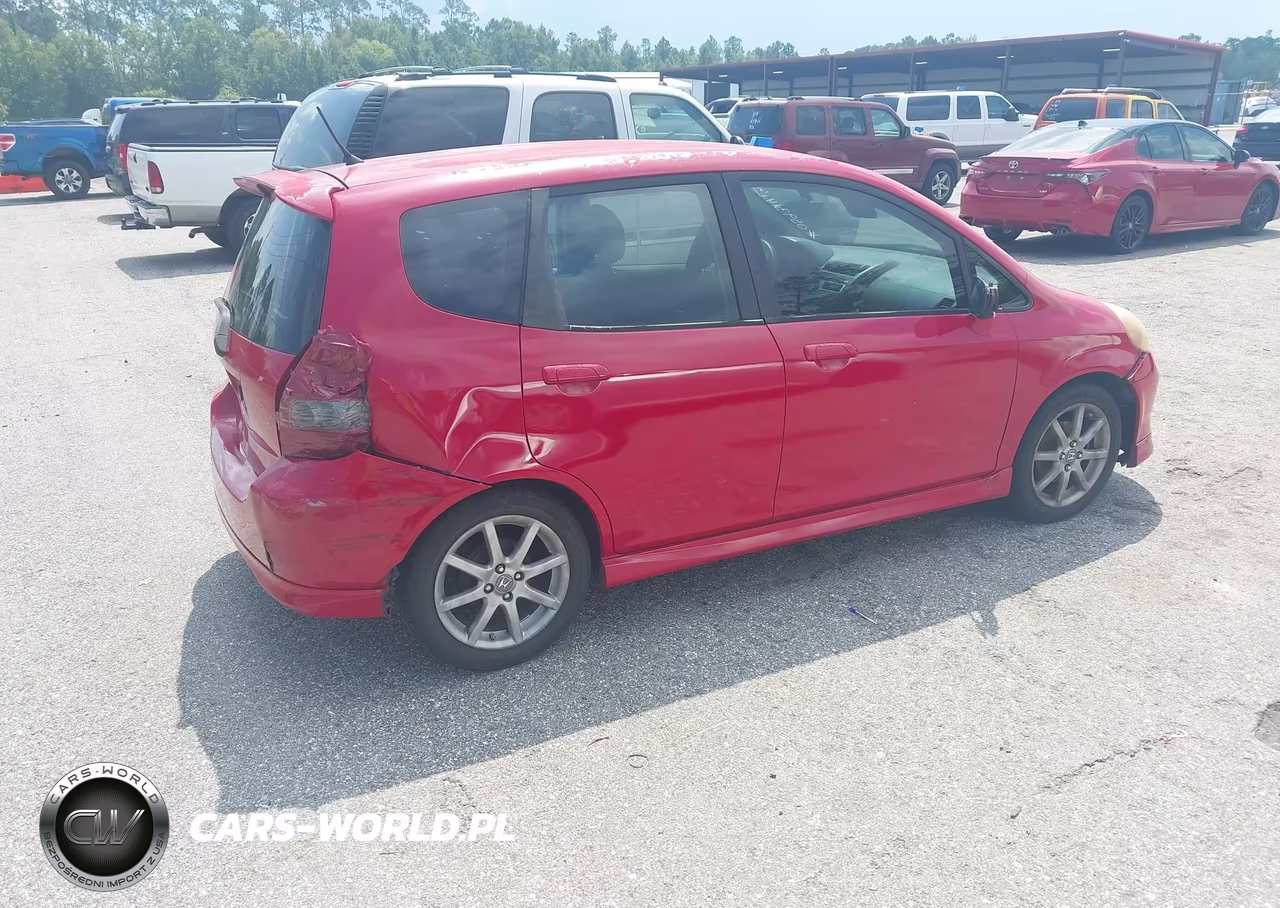 2008 Honda Fit Sport VIN:JHMGD38638S059314 - 4