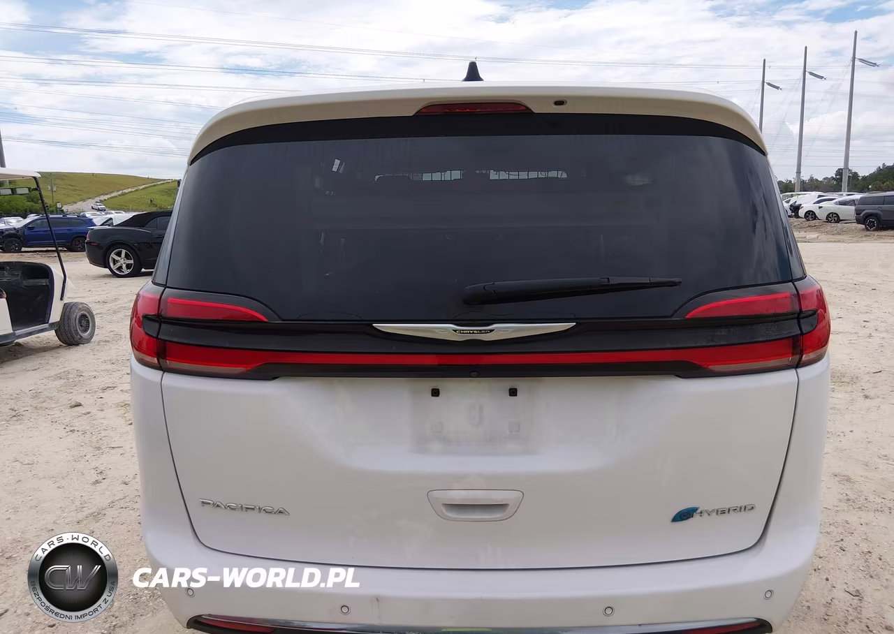 2024 Chrysler Pacifica Hybrid Select VIN:2C4RC1S77RR185147 - 16