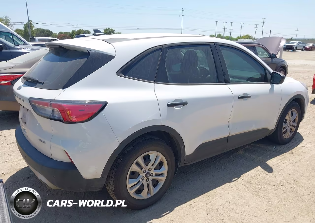 2022 Ford Escape S VIN:1FMCU0F66NUB00144 - 4