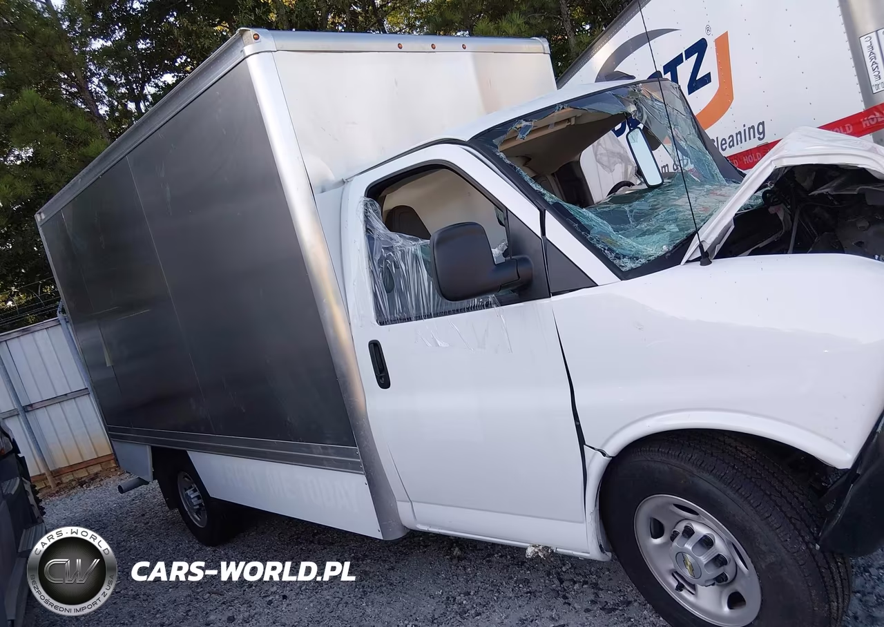 2025 Chevrolet Express Cutaway Work Van VIN:1GB0GSF78S1259719 - 14
