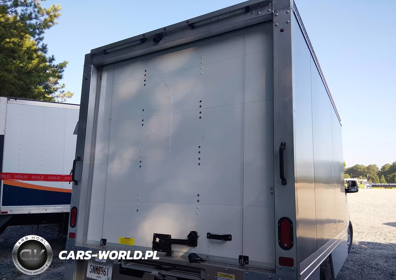 2025 Chevrolet Express Cutaway Work Van VIN:1GB0GSF78S1259719 - 4