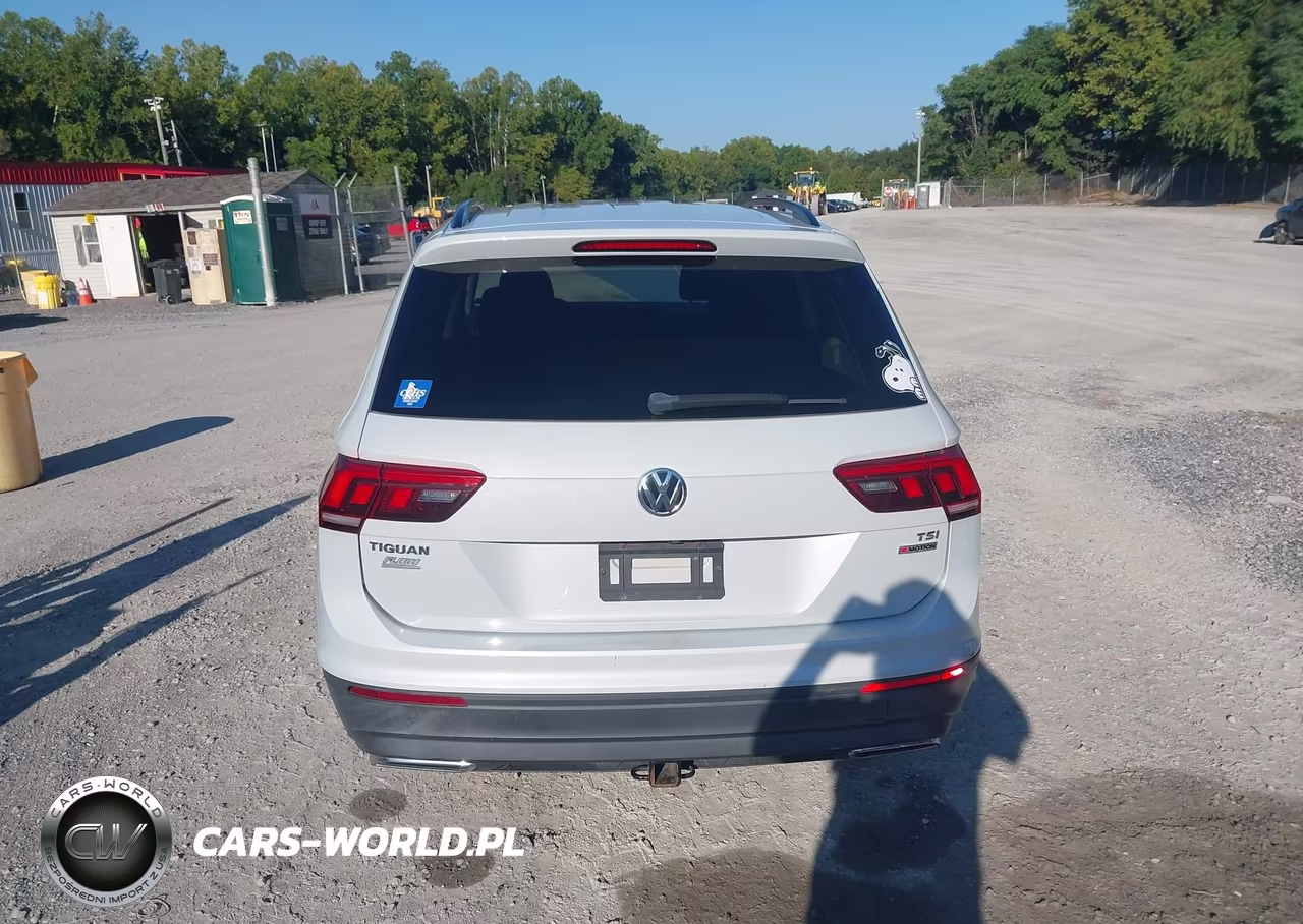 2018 Volkswagen Tiguan 2.0T S VIN:3VV0B7AX9JM018446 - 16