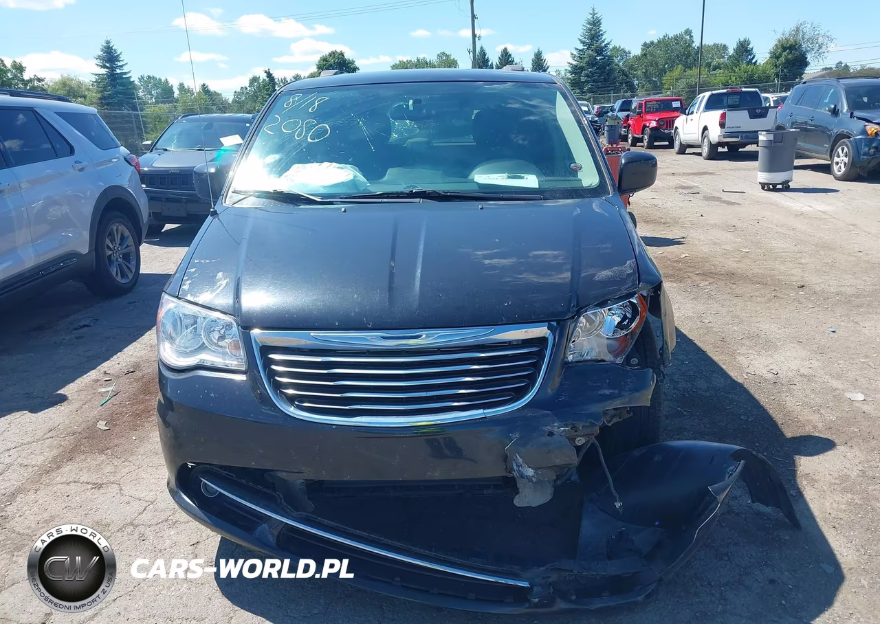 2015 Chrysler Town & Country Touring VIN:2C4RC1BG1FR602080 - 12