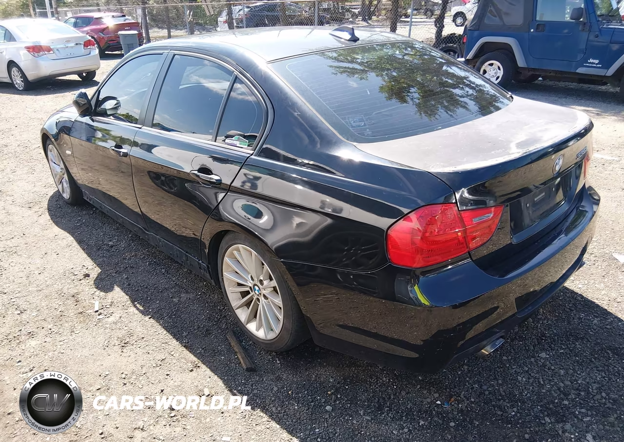 2011 BMW 335I xDrive VIN:WBAPL5G53BNN22631 - 3