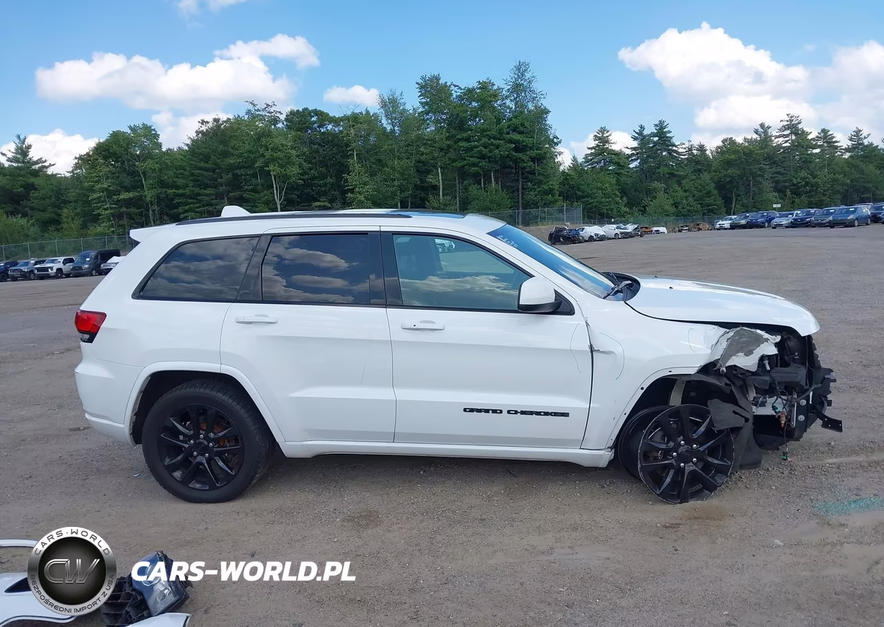 2017 Jeep Grand Cherokee Altitude VIN:1C4RJFAG6HC781491 - 14