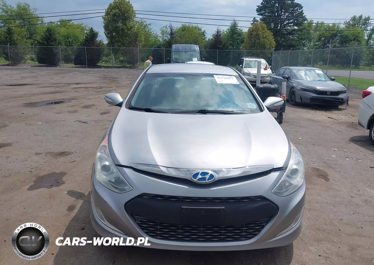 2015 Hyundai Sonata Hybrid VIN:KMHEC4A49FA127995 - 12