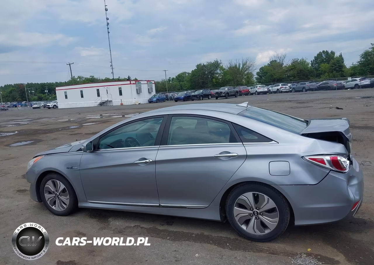 2015 Hyundai Sonata Hybrid VIN:KMHEC4A49FA127995 - 14