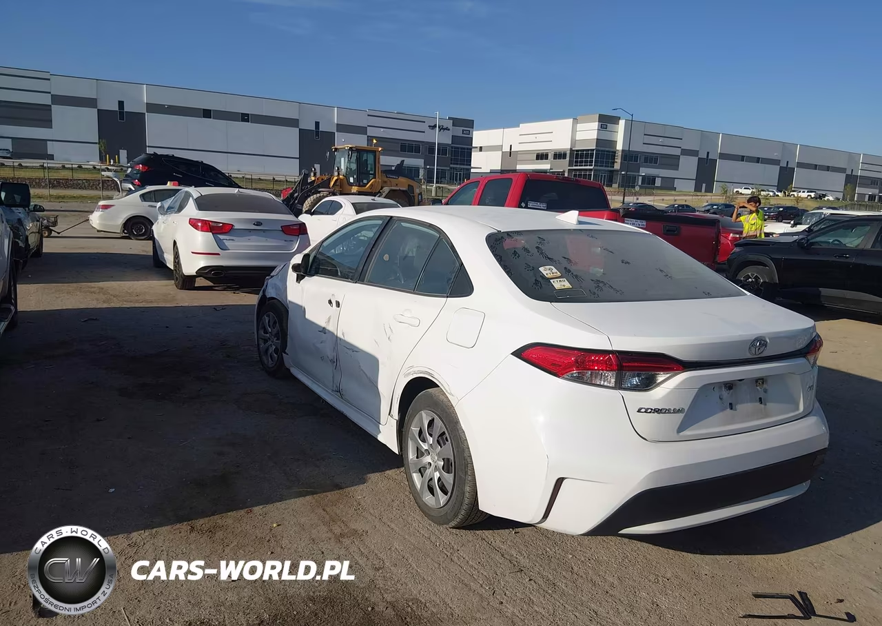 2020 Toyota Corolla Le VIN:5YFEPRAE5LP079840 - 3