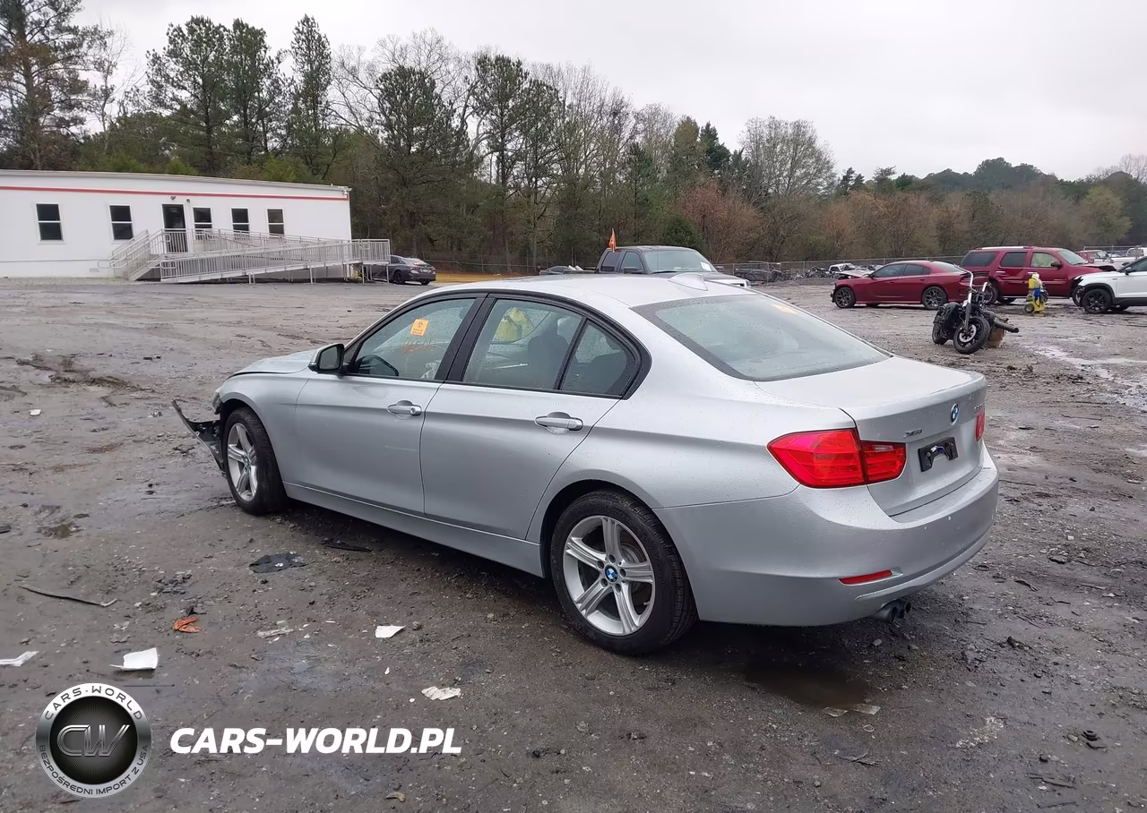 2013 BMW 328I xDrive VIN:WBA3B5G50DNS00940 - 3