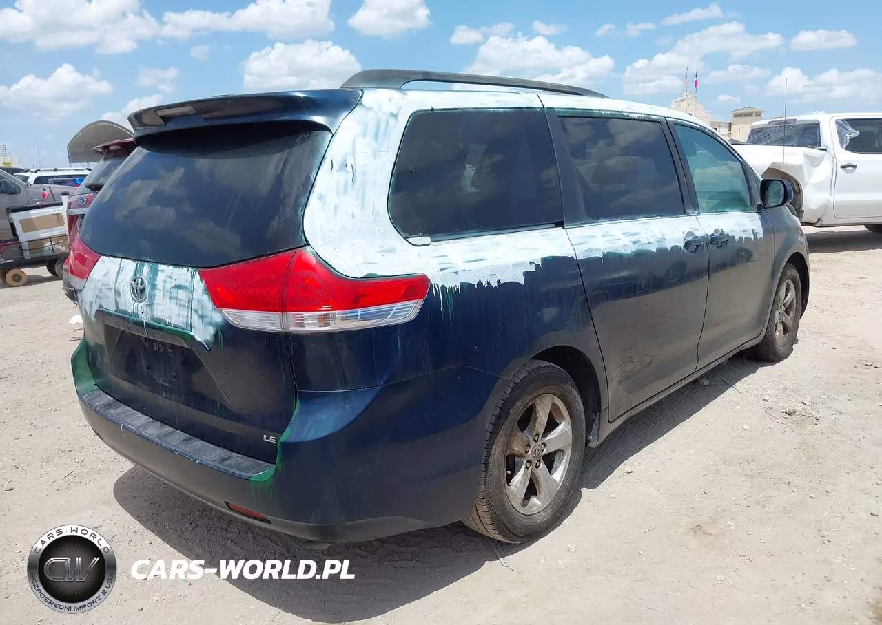 2011 Toyota Sienna Le V6 VIN:5TDKK3DC1BS080093 - 4