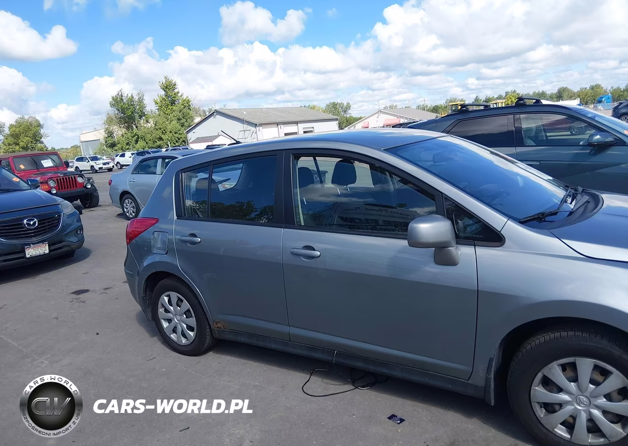 2011 Nissan Versa 1.8S VIN:3N1BC1CP3BL504744 - 13