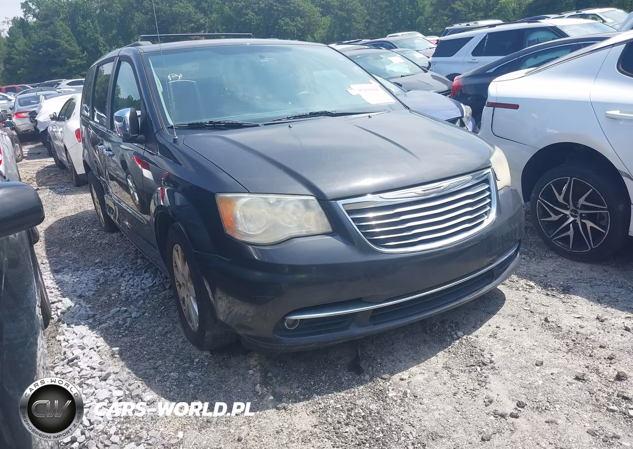 2012 Chrysler Town & Country Touring-L