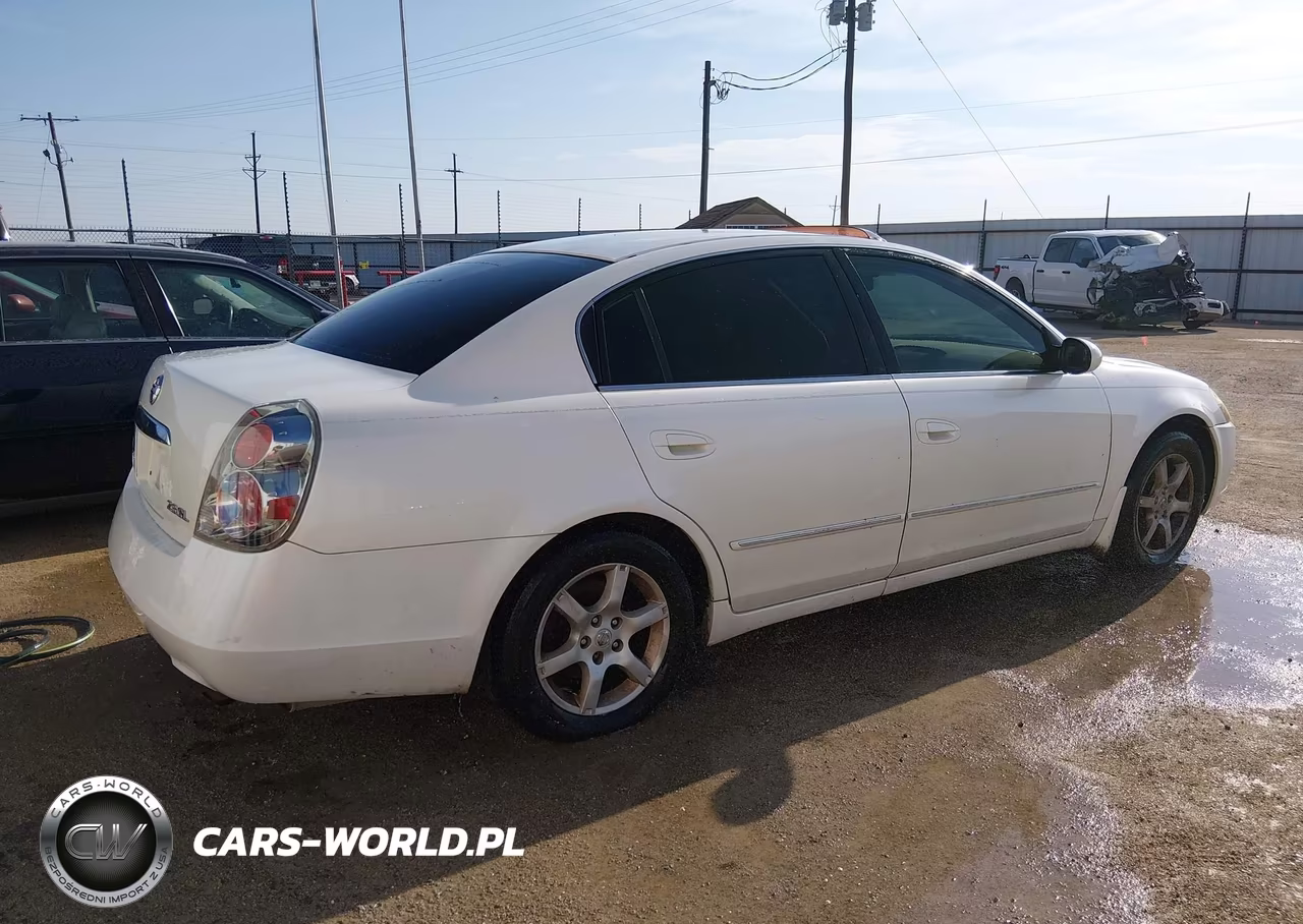 2005 Nissan Altima 2.5 S VIN:1N4AL11D75N483666 - 4