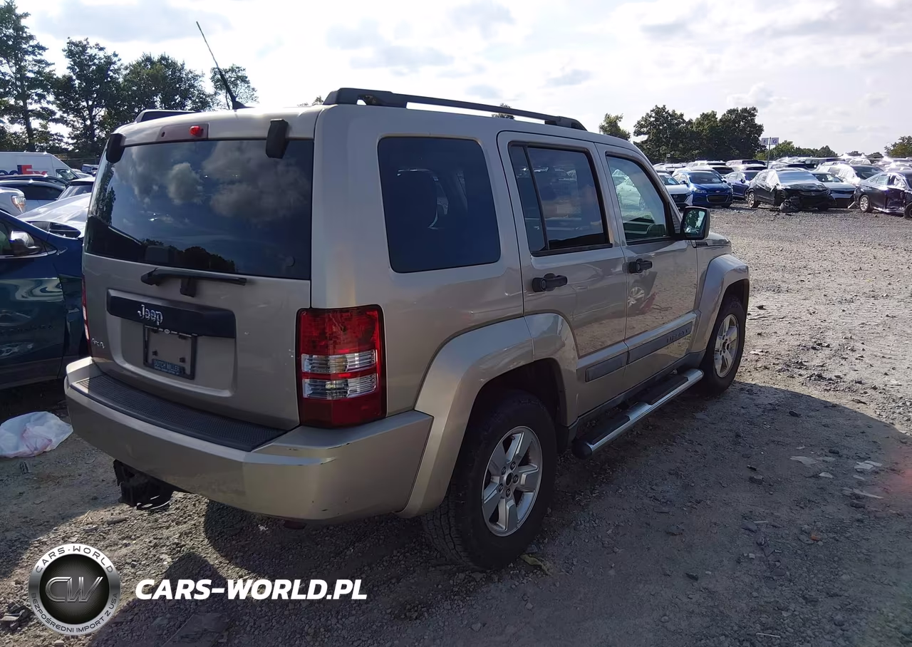 2011 Jeep Liberty Sport VIN:1J4PN2GK2BW530290 - 4