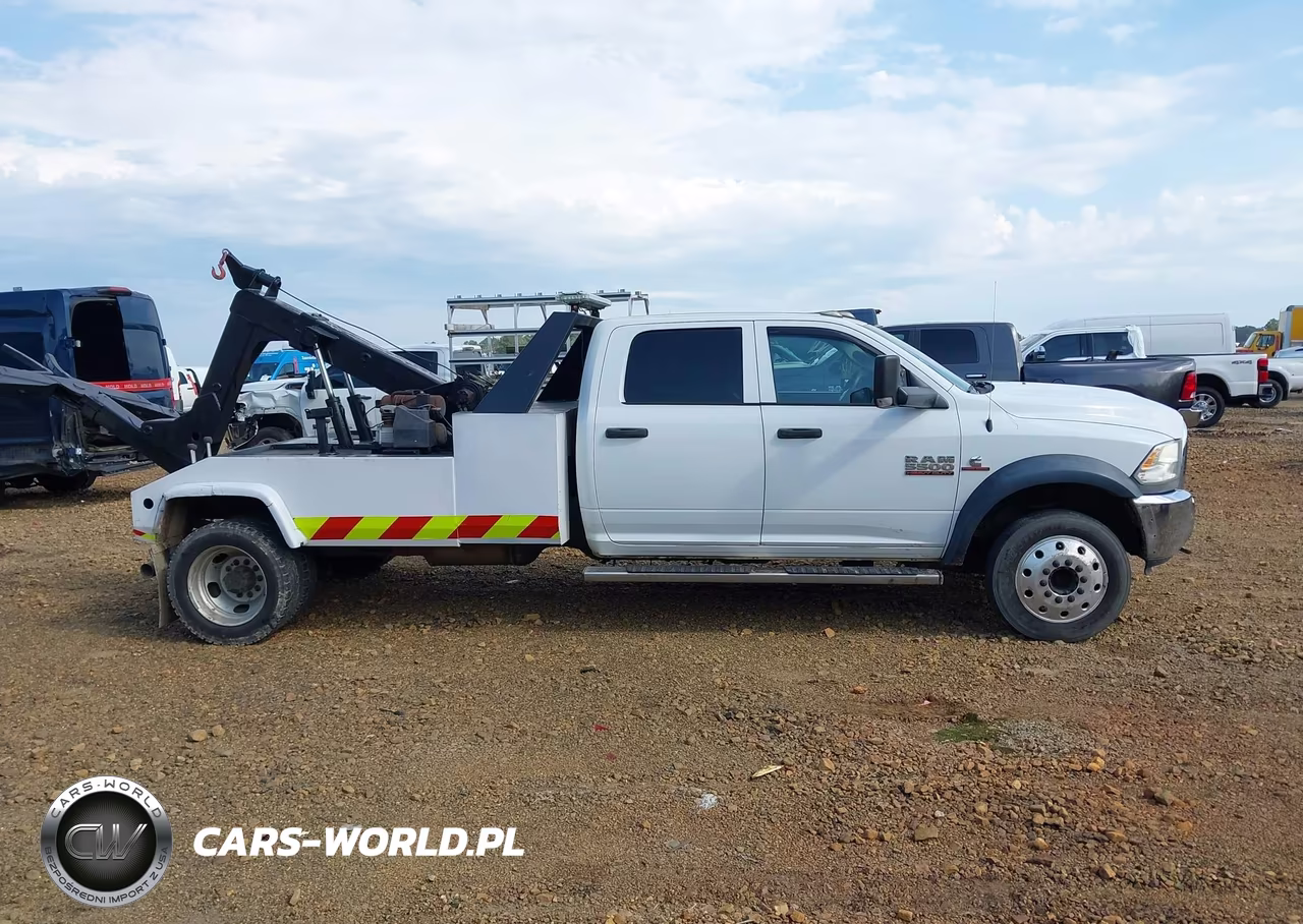 2017 Ram 5500 VIN:3C7WRNFL1HG658497 - 13
