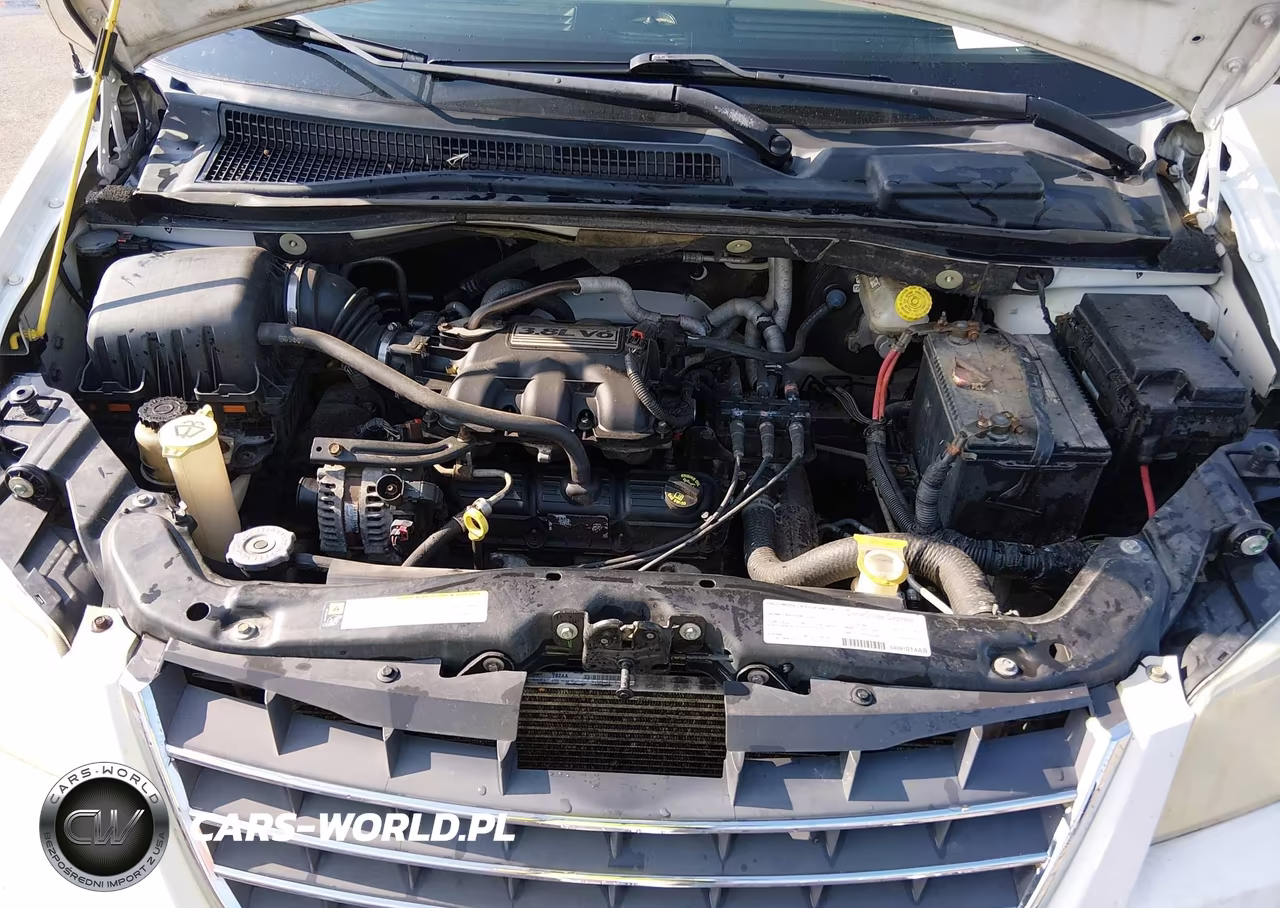 2008 Chrysler Town & Country Touring VIN:2A8HR54P28R121197 - 10