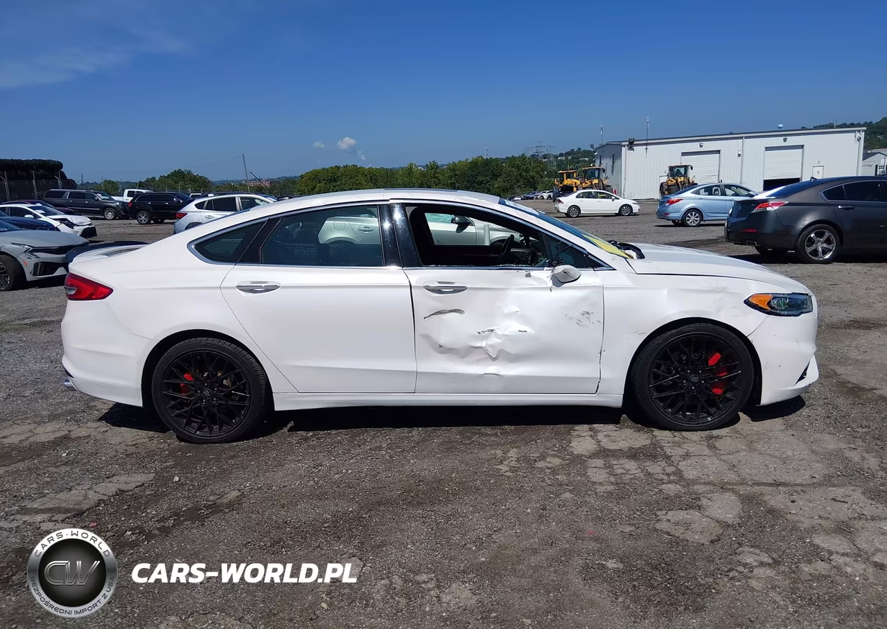 2018 Ford Fusion Sport VIN:3FA6P0VPXJR237730 - 13