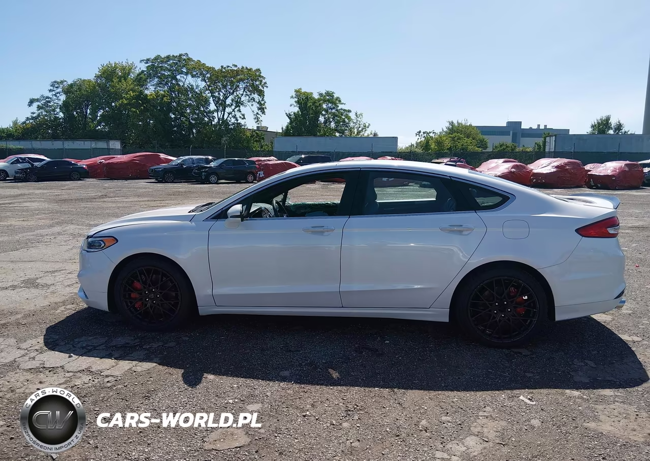 2018 Ford Fusion Sport VIN:3FA6P0VPXJR237730 - 14