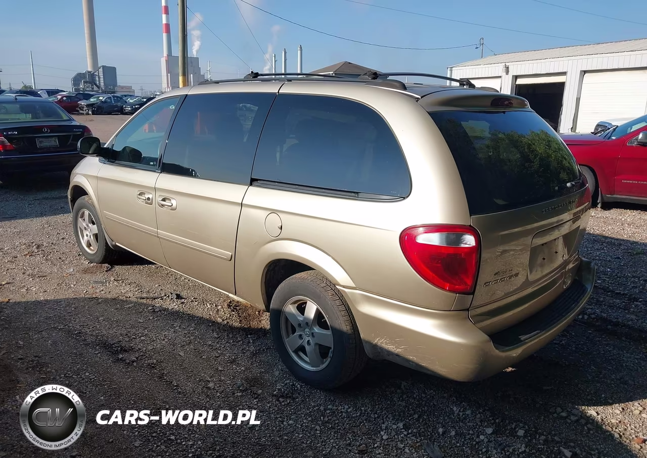 2005 Dodge Grand Caravan Sxt VIN:2D4GP44LX5R569377 - 3