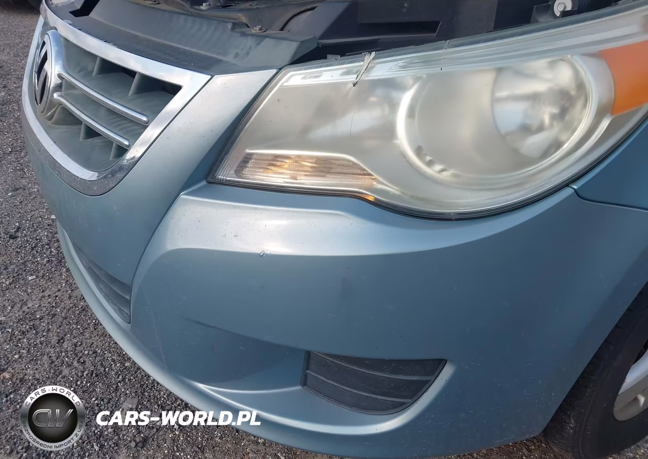 2010 Volkswagen Routan Se VIN:2V4RW3D12AR280267 - 6