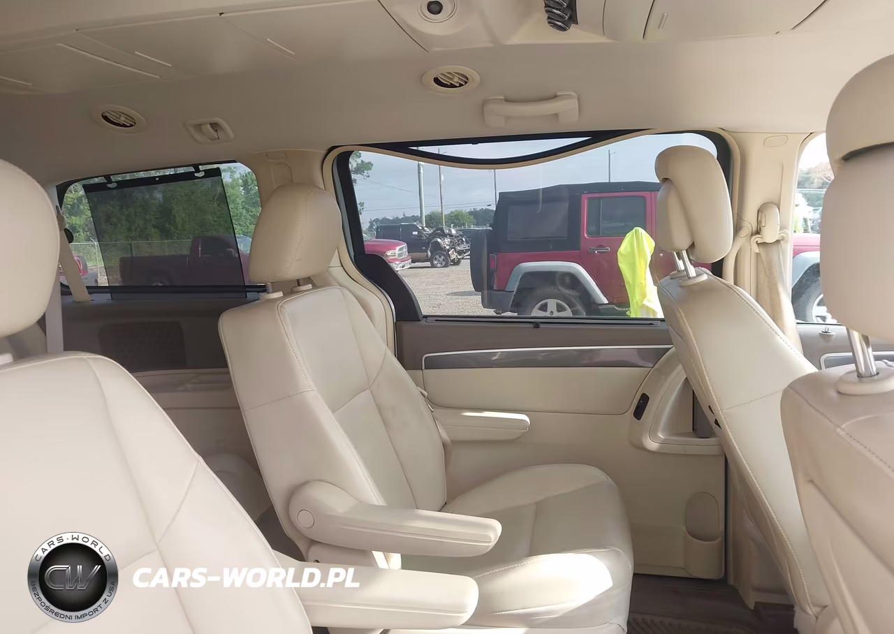 2010 Volkswagen Routan Se VIN:2V4RW3D12AR280267 - 8