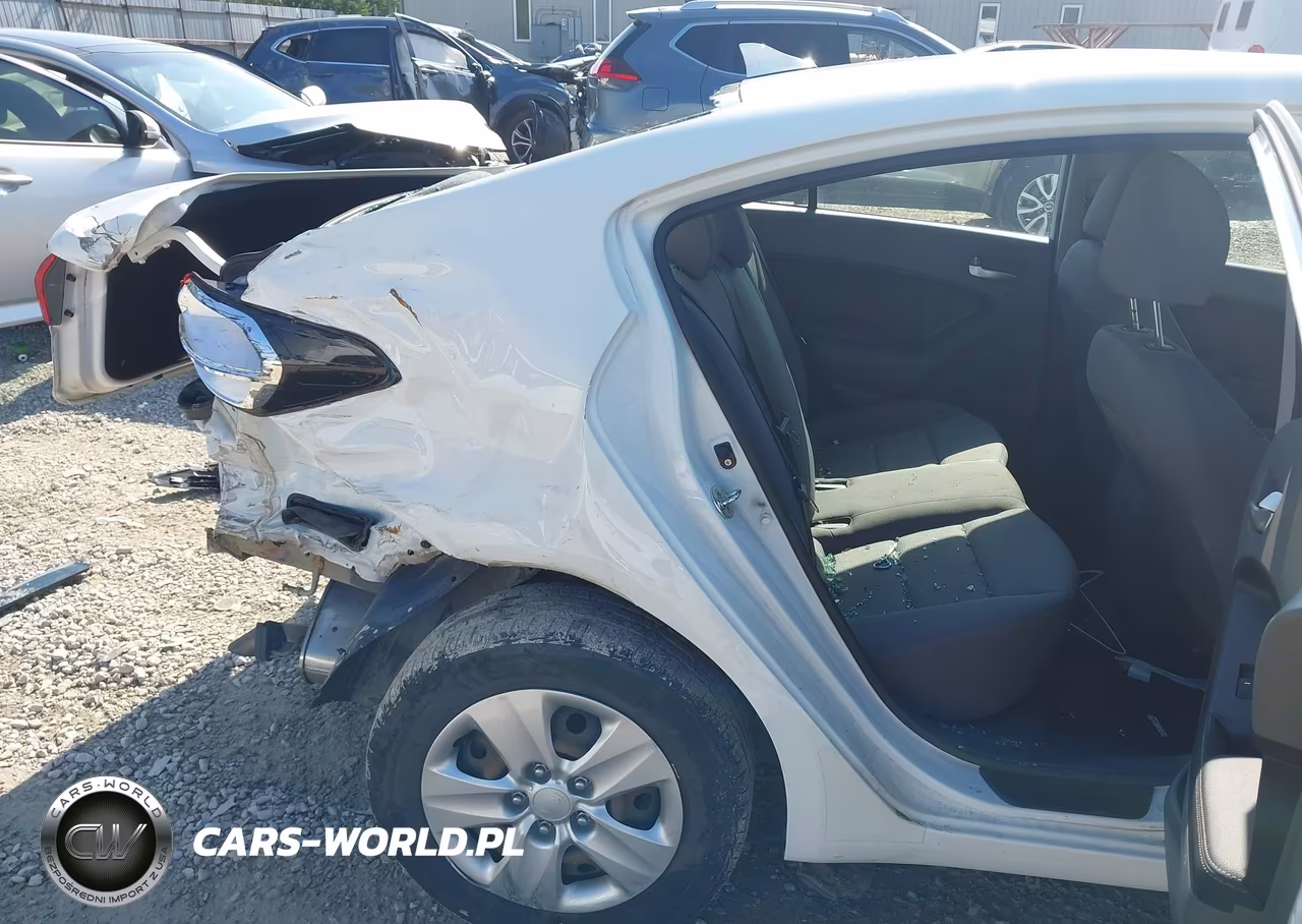 2017 Kia Forte Lx VIN:3KPFK4A73HE021659 - 8