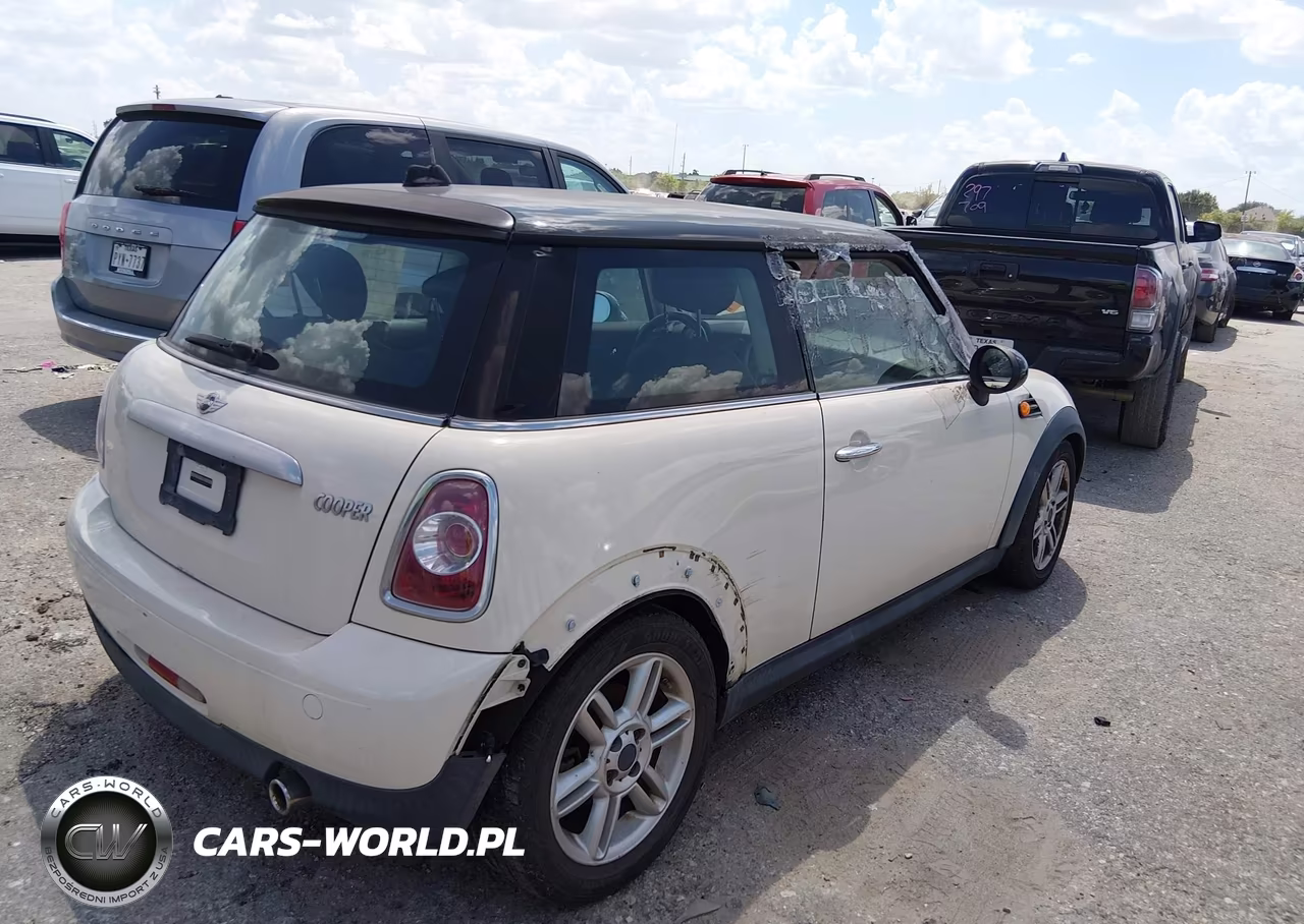 2011 Mini Cooper VIN:WMWSU3C54BT094002 - 4