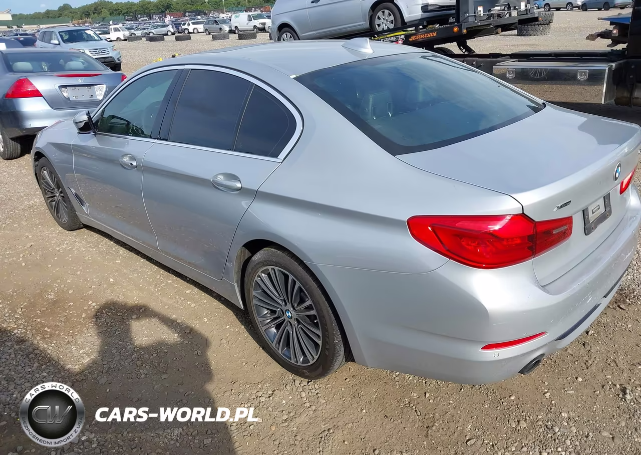 2019 BMW 5 Series 530I xDrive VIN:WBAJA7C54KWW07372 - 3