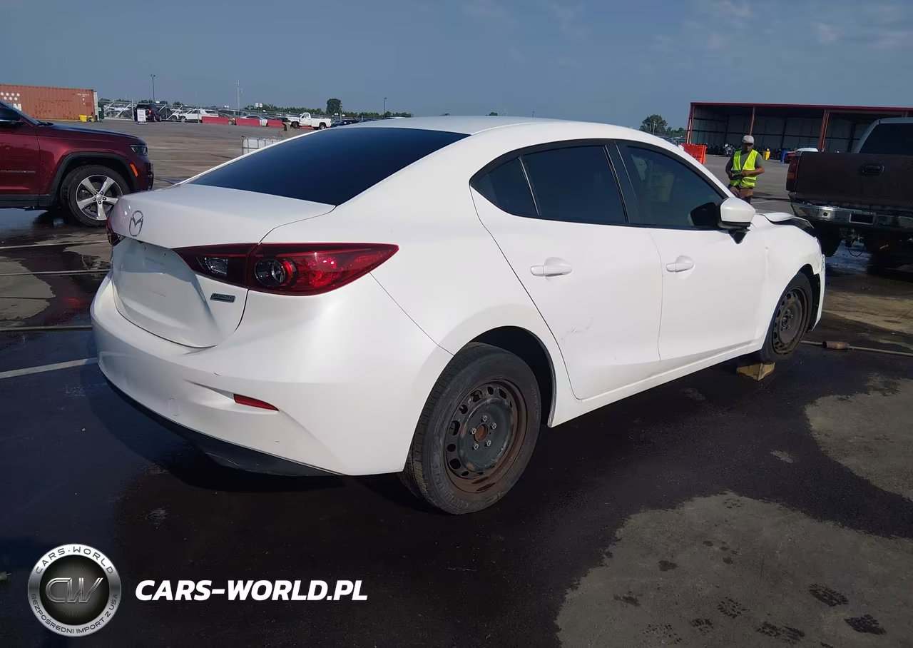 2017 Mazda Mazda3 Sport VIN:3MZBN1U7XHM154552 - 4
