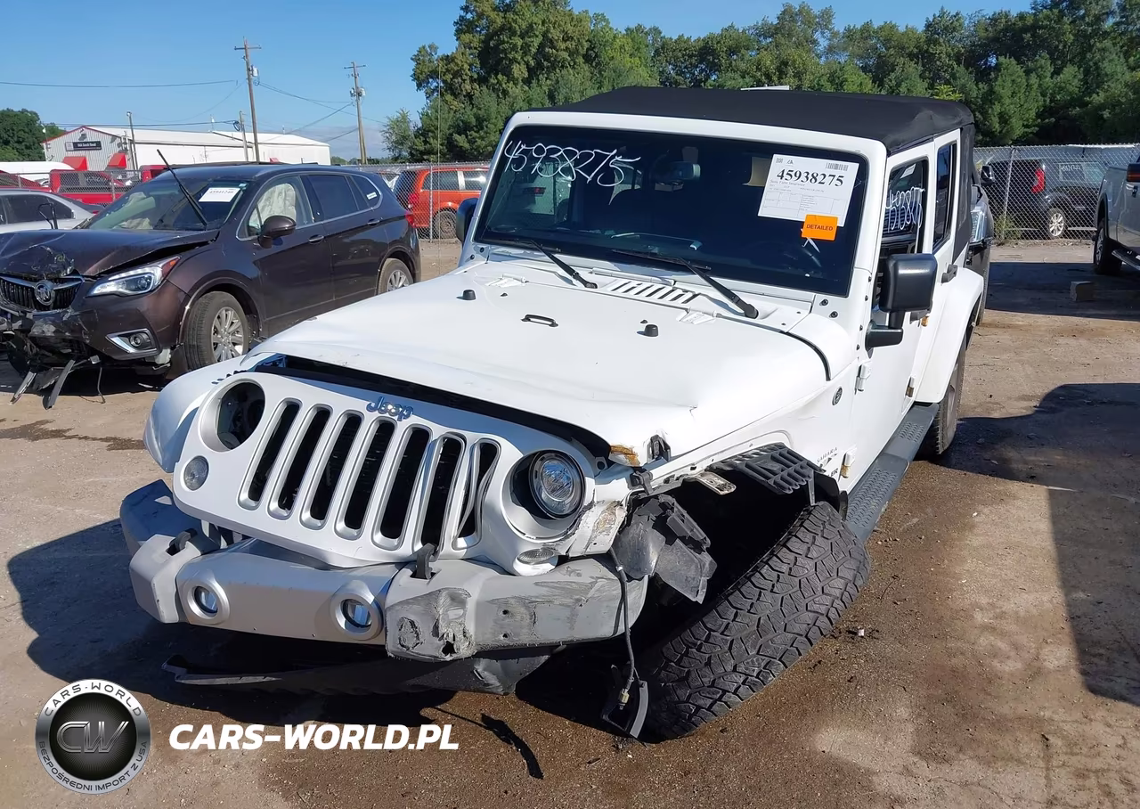 2017 Jeep Wrangler Unlimited Sahara 4X4 VIN:1C4HJWEG6HL559281 - 6